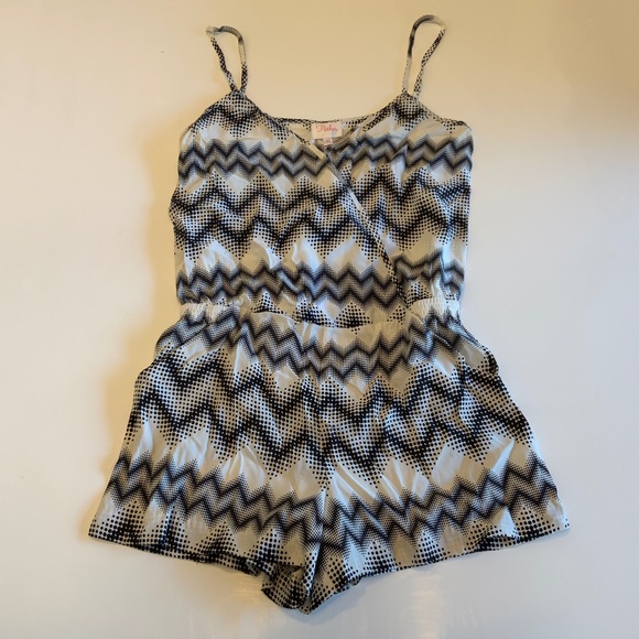 Parker Harrison 100% Silk Chiffon Abstract Chevron Print Pattern Jumper Romper - Picture 1 of 4